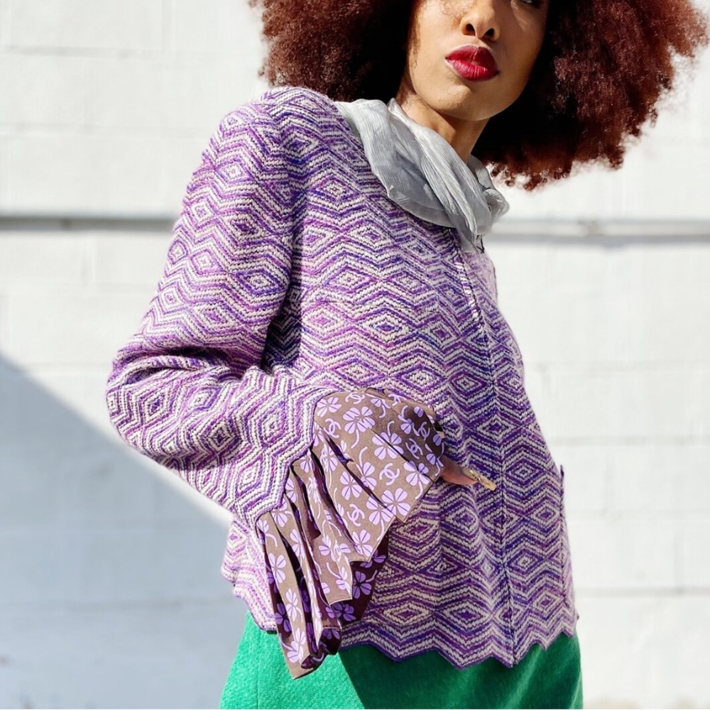 CHANEL Zigzag Purple and White Blazer